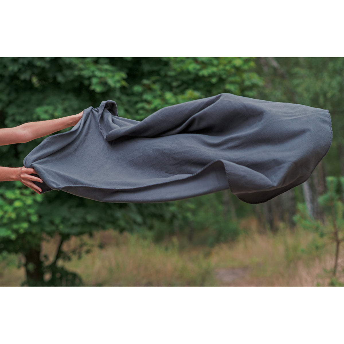 Fleece Decke aus recycelten Kunststoffen GIULIANA