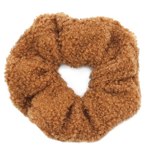 plüschiges Teddy Scrunchie in Braun