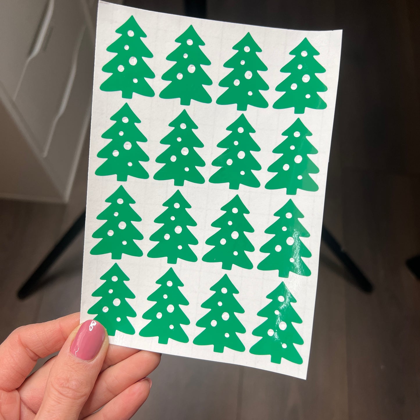 16 Tannenbaum Aufkleber - Vinylsticker zur weihnachtlichen Dekoration