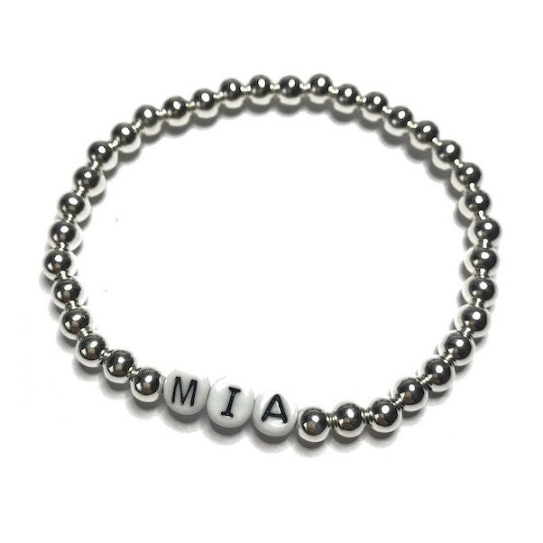 Personalisiertes Armband "Simply Silver" aus 925er Sterlingsilber mit handbemalten Glasbuchstaben