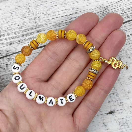 Personalisiertes Armband "Snake" aus Achat Edelsteinen