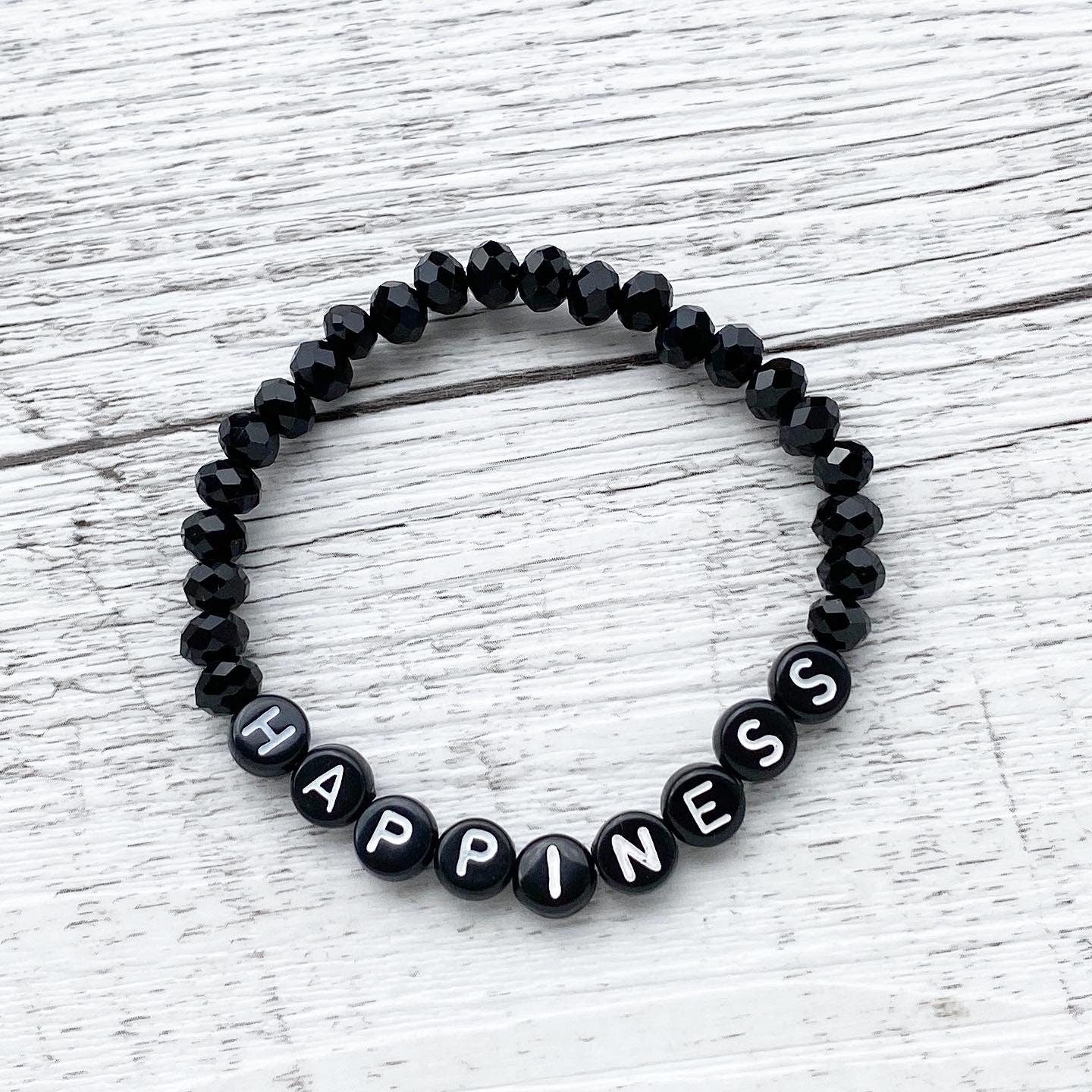 Personalisiertes Armband "Black Beads"