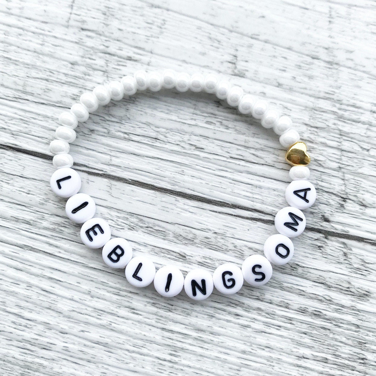 Personalisiertes Armband "White Love" in Perlmutt