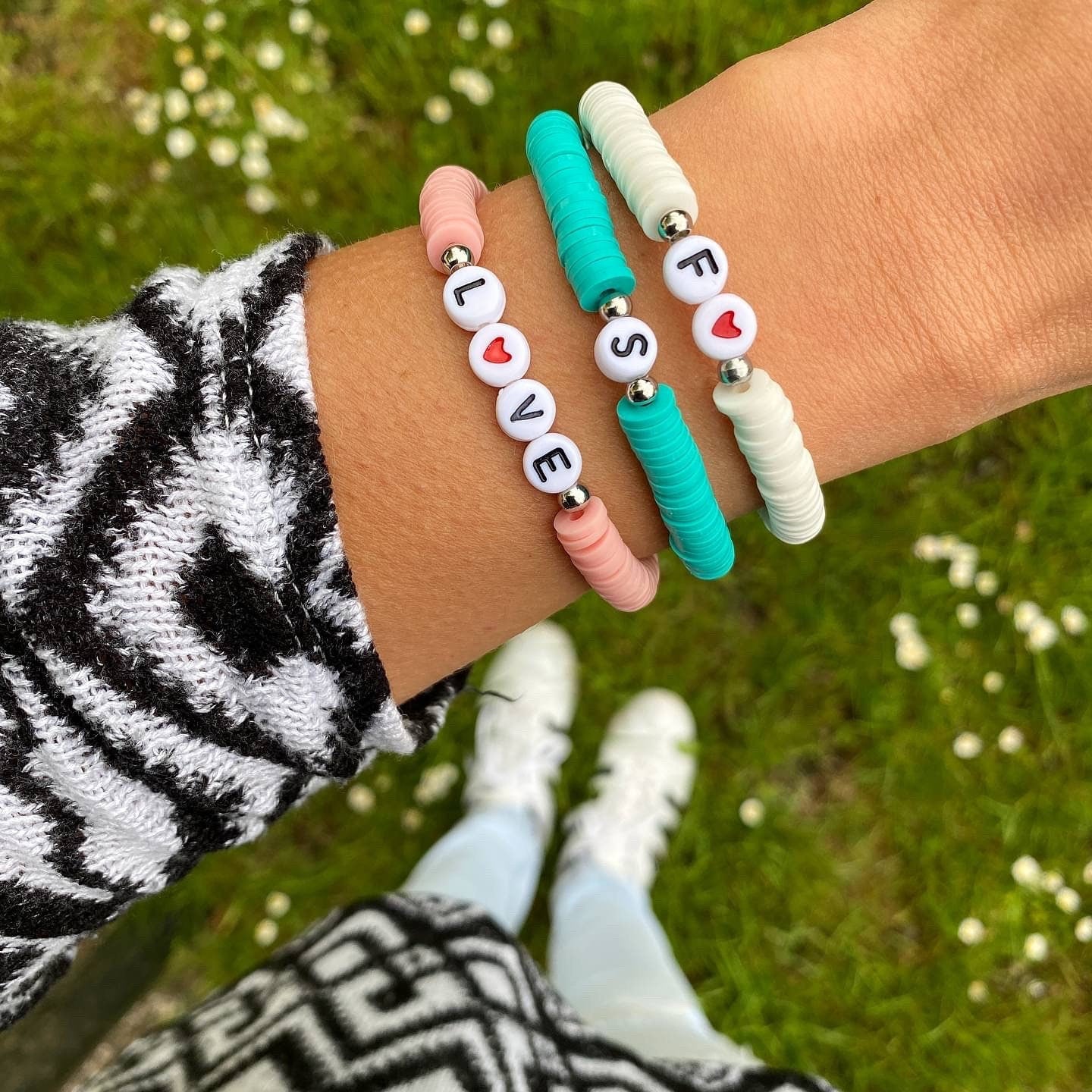 Personalisiertes Armband "Simple Letters" aus Katsuki Perlen