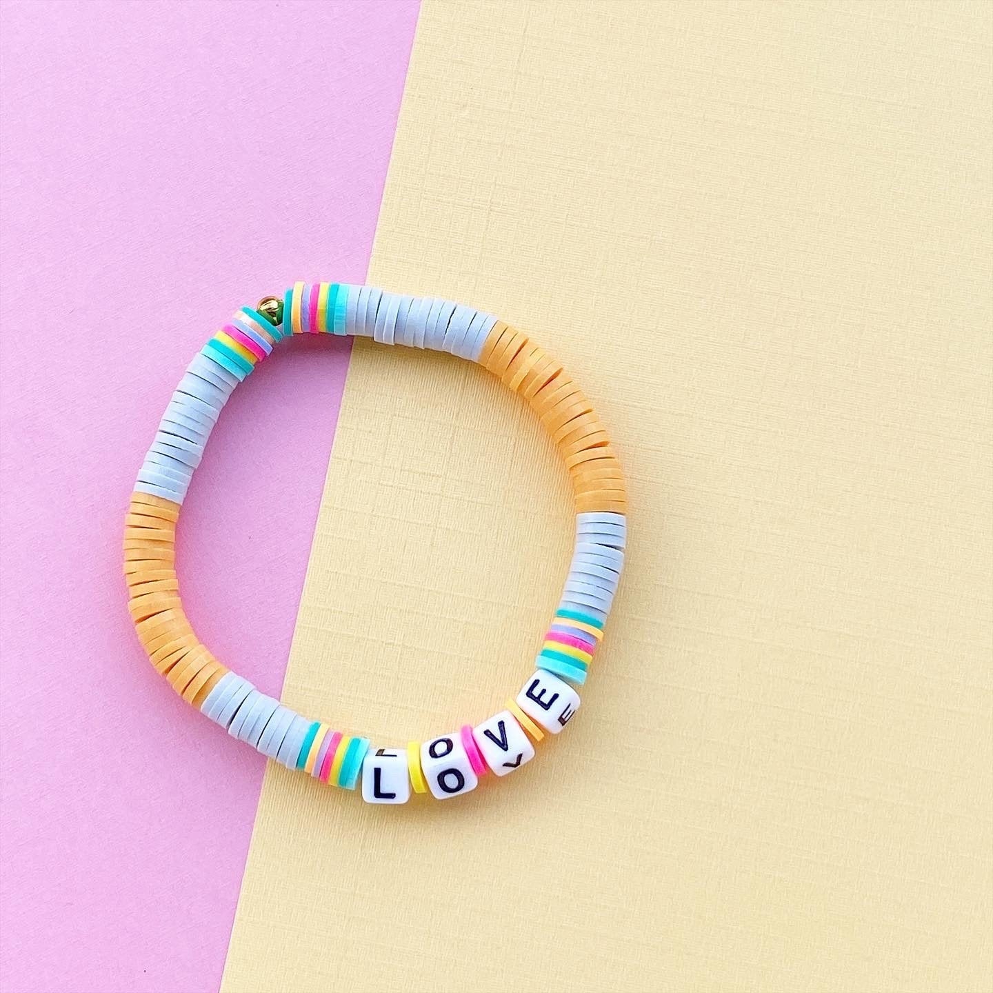 Personalisiertes Armband "Orange Love" aus Katasuki Perlen