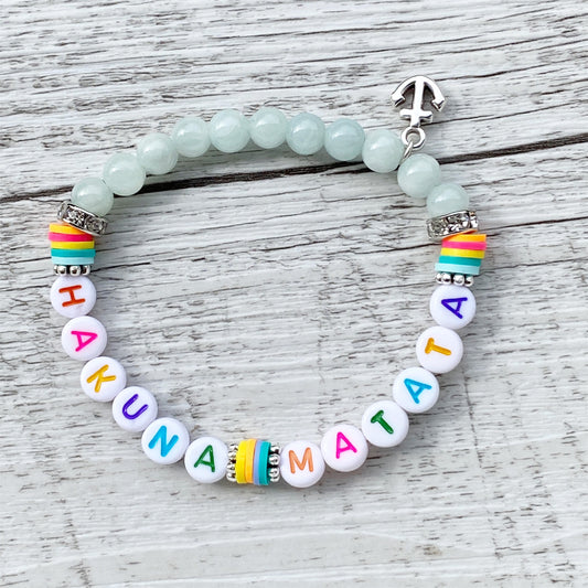 Personalisiertes Armband "Stay Safe" aus Jade Edelsteinen