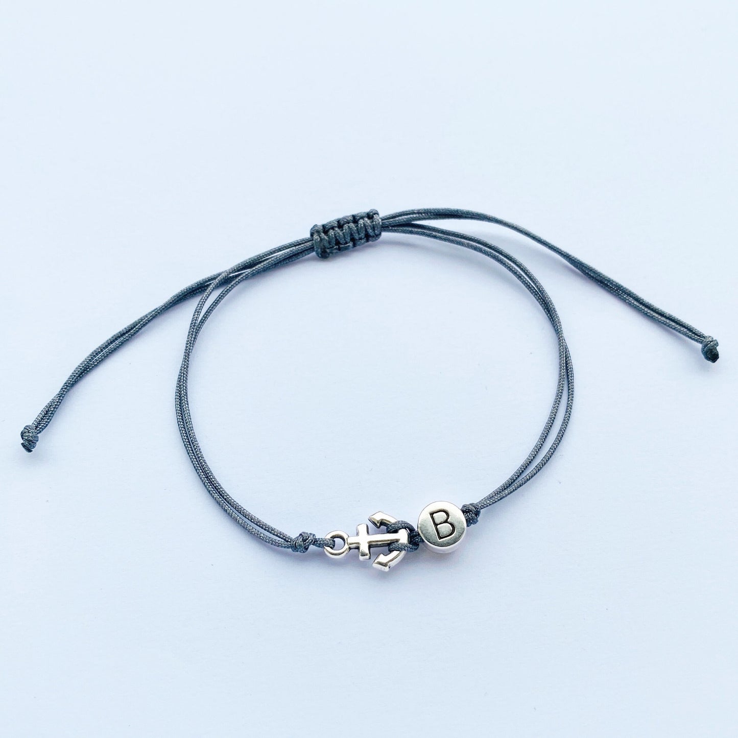 Personalisiertes Armband grau mit Anker