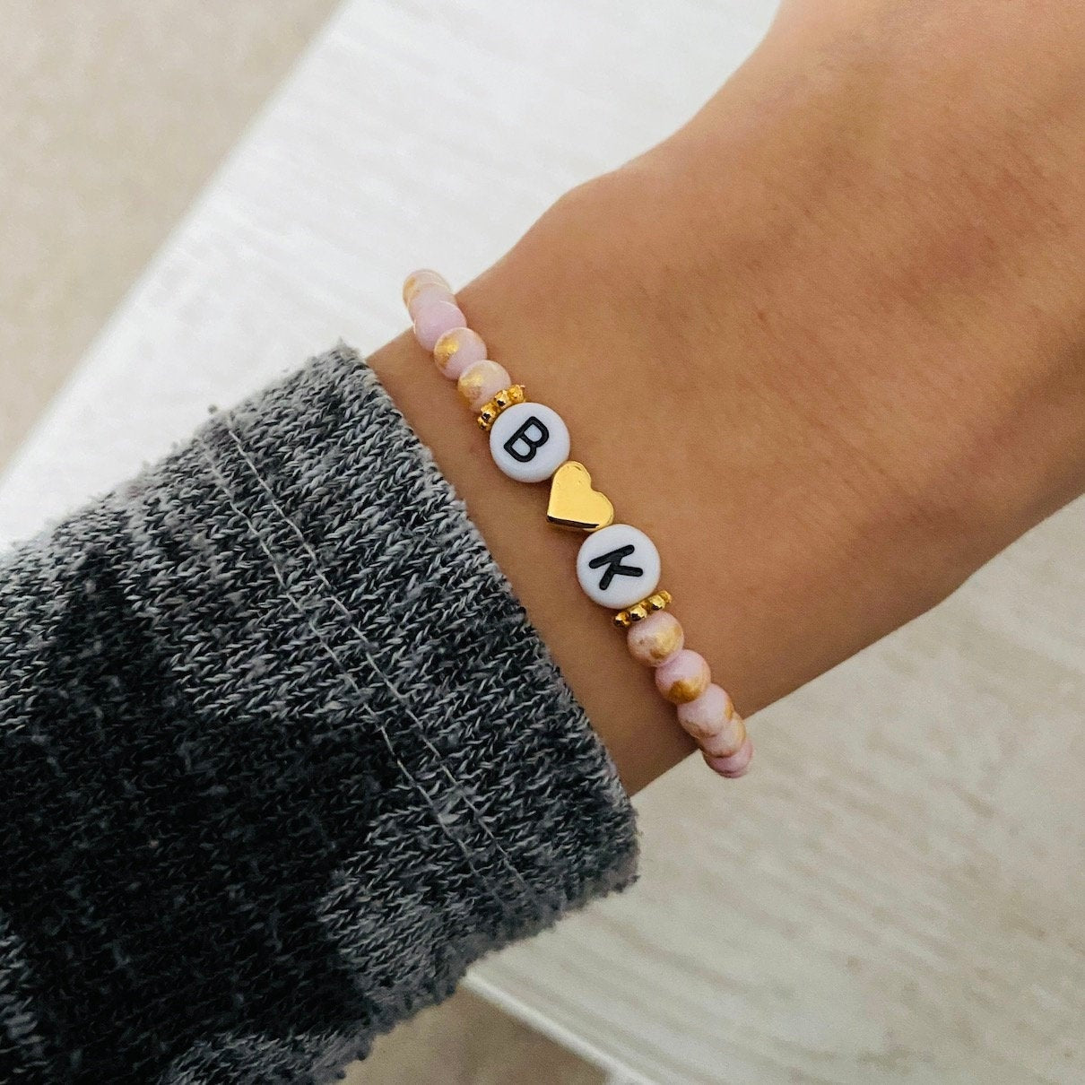 Personalisiertes Armband "Rosé Letters" aus Jade