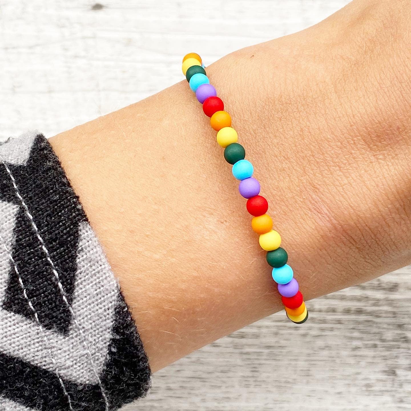 LGBTQ Armband - Regenbogen Armband aus Acrylperlen
