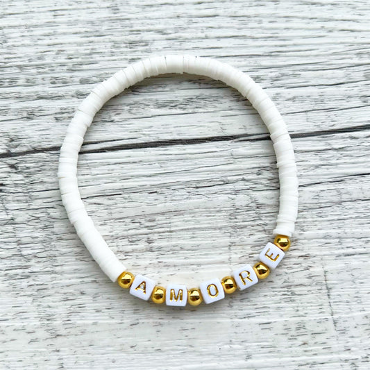 Personalisiertes Armband "AMORE“ in Weiß Gold aus Katsuki Perlen