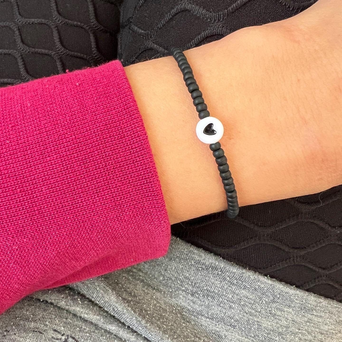 Minimalistisches Armband "Black Heart"