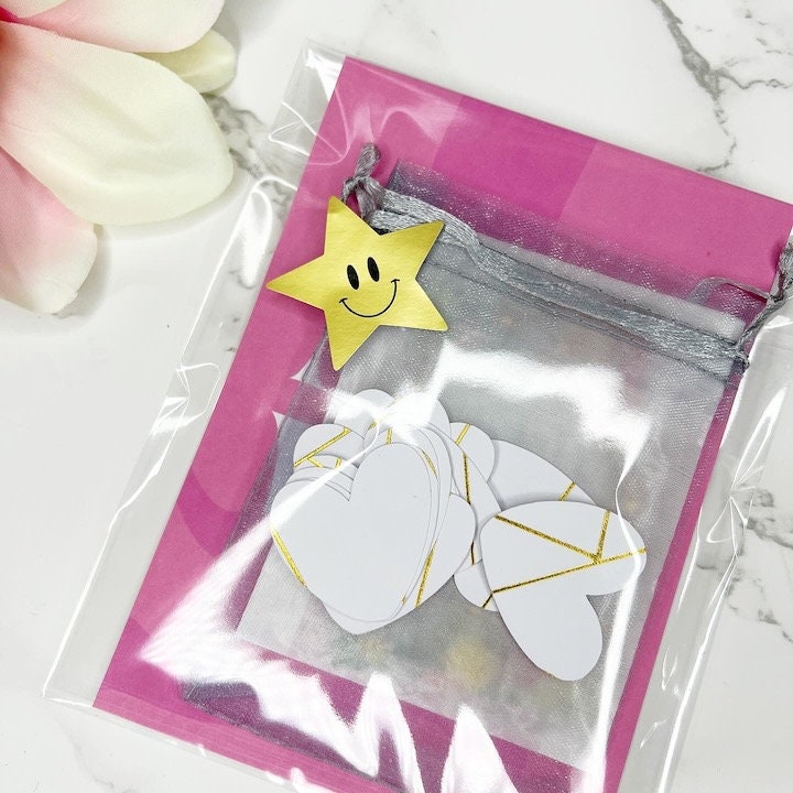 Geschenkset zum Muttertag Armband, Karte und Herzkonfetti