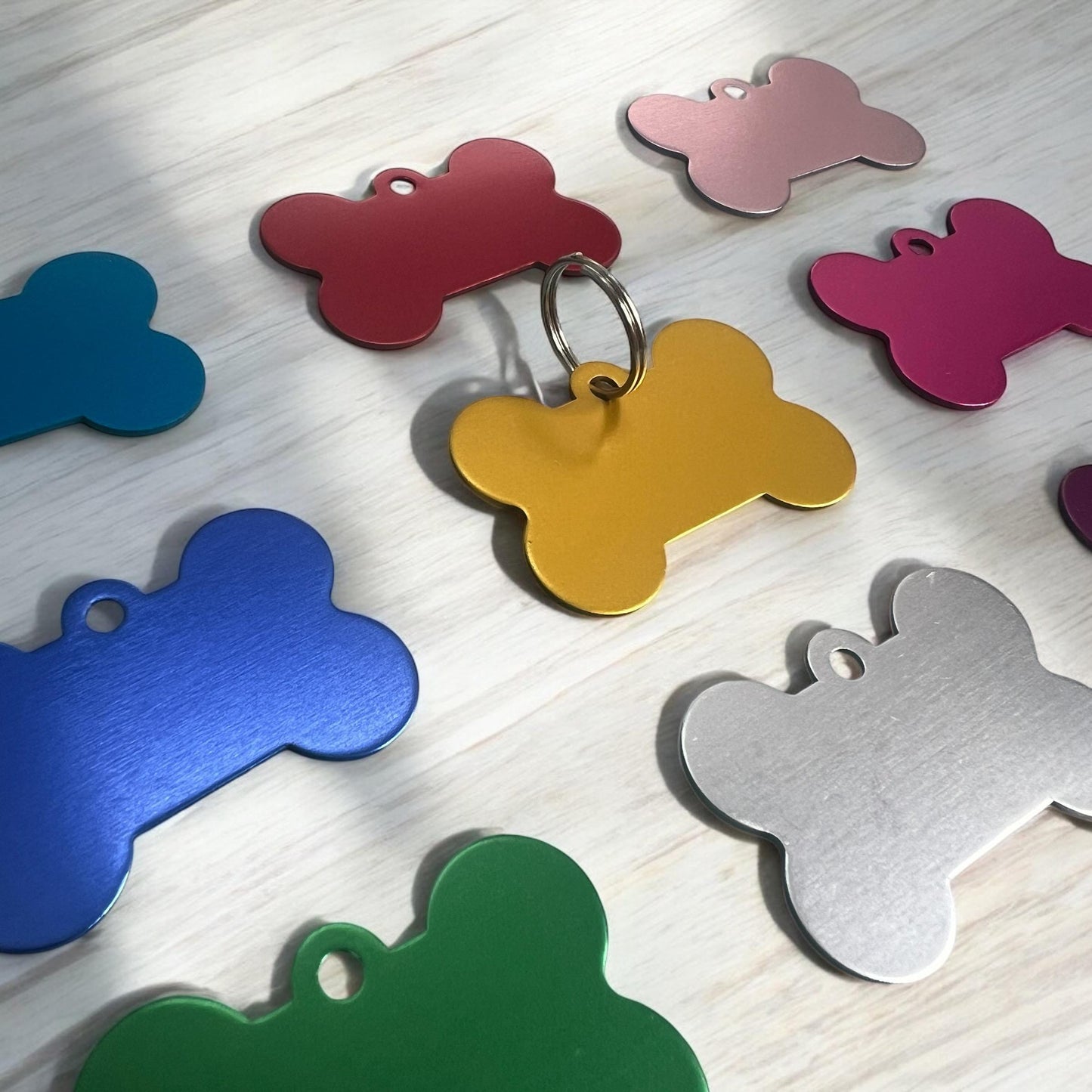 Hundeknochen Halsband Anhänger mit beidseitiger Gravur