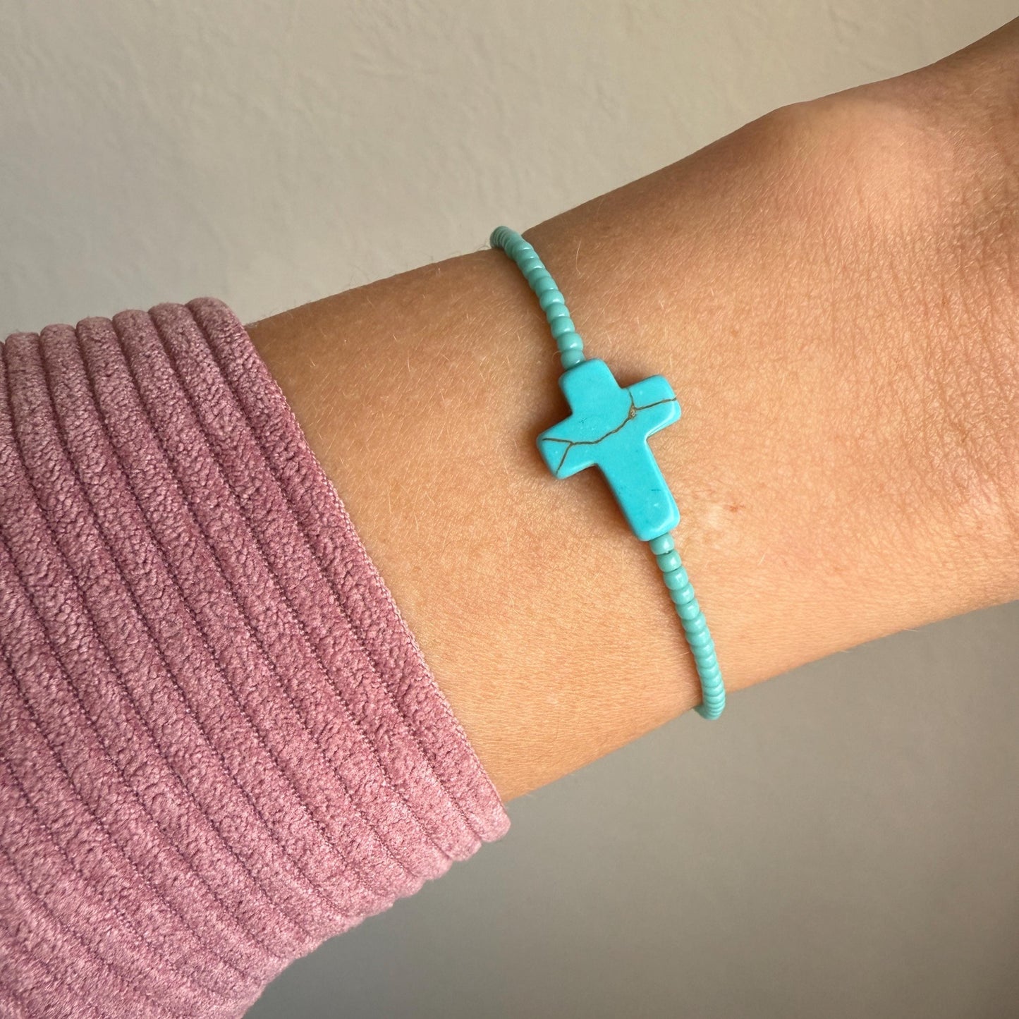 Armband "Tourquise Cross" aus japanischen Saatperlen