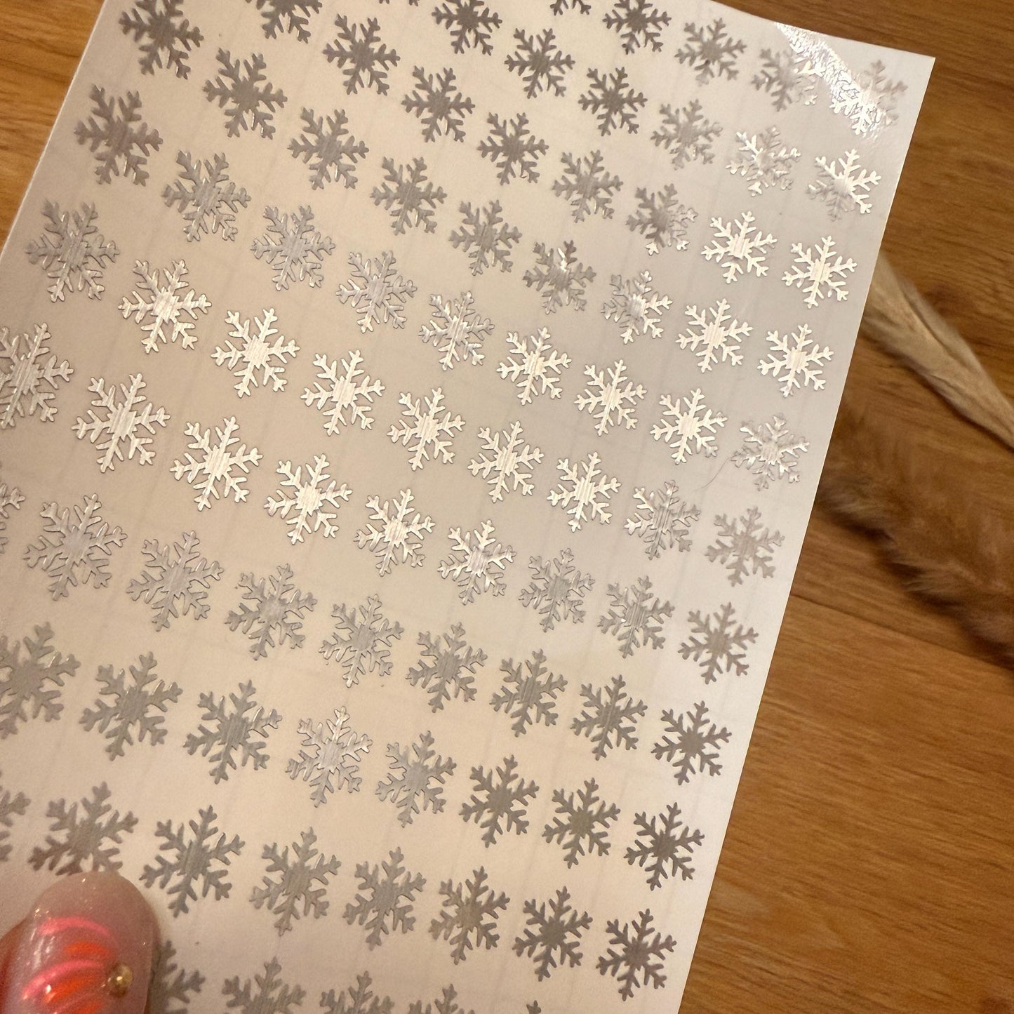 99 Schneeflocken Aufkleber in Silber - mini Sticker zum Dekorieren