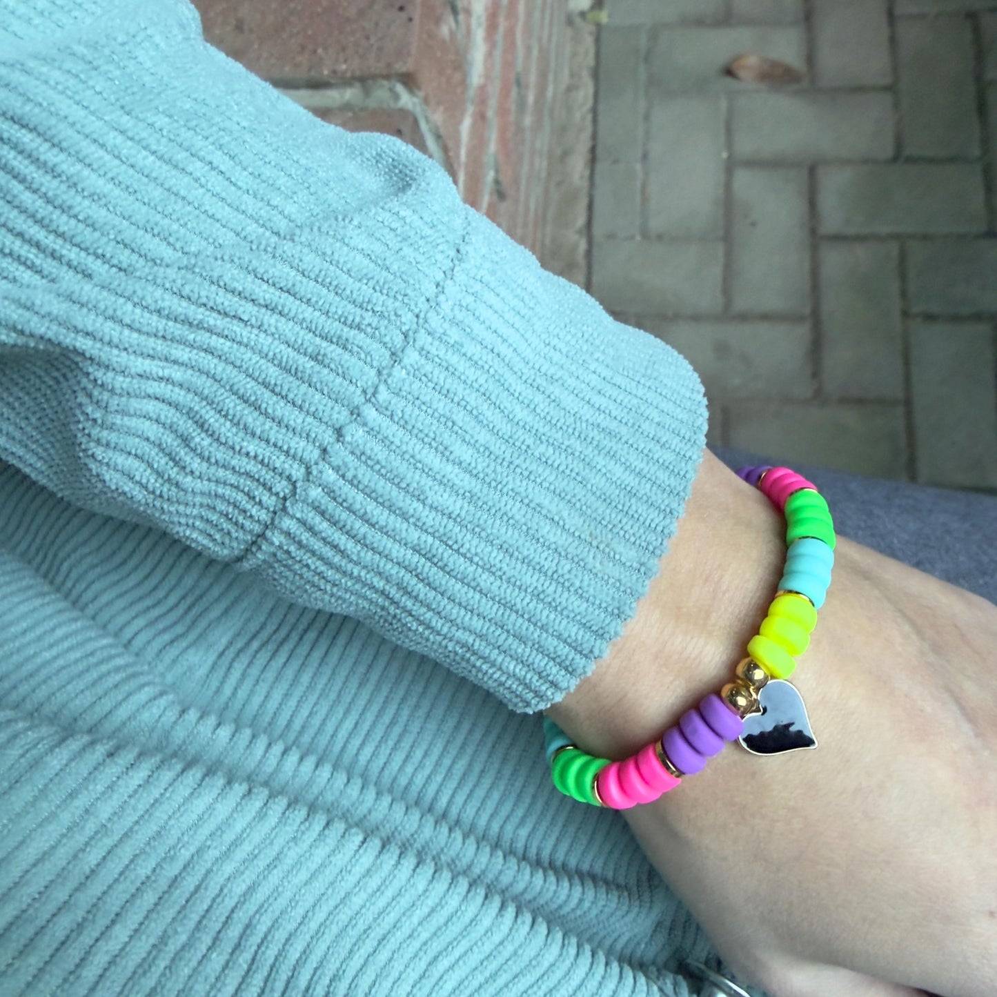 Armband "Black Neon Heart"