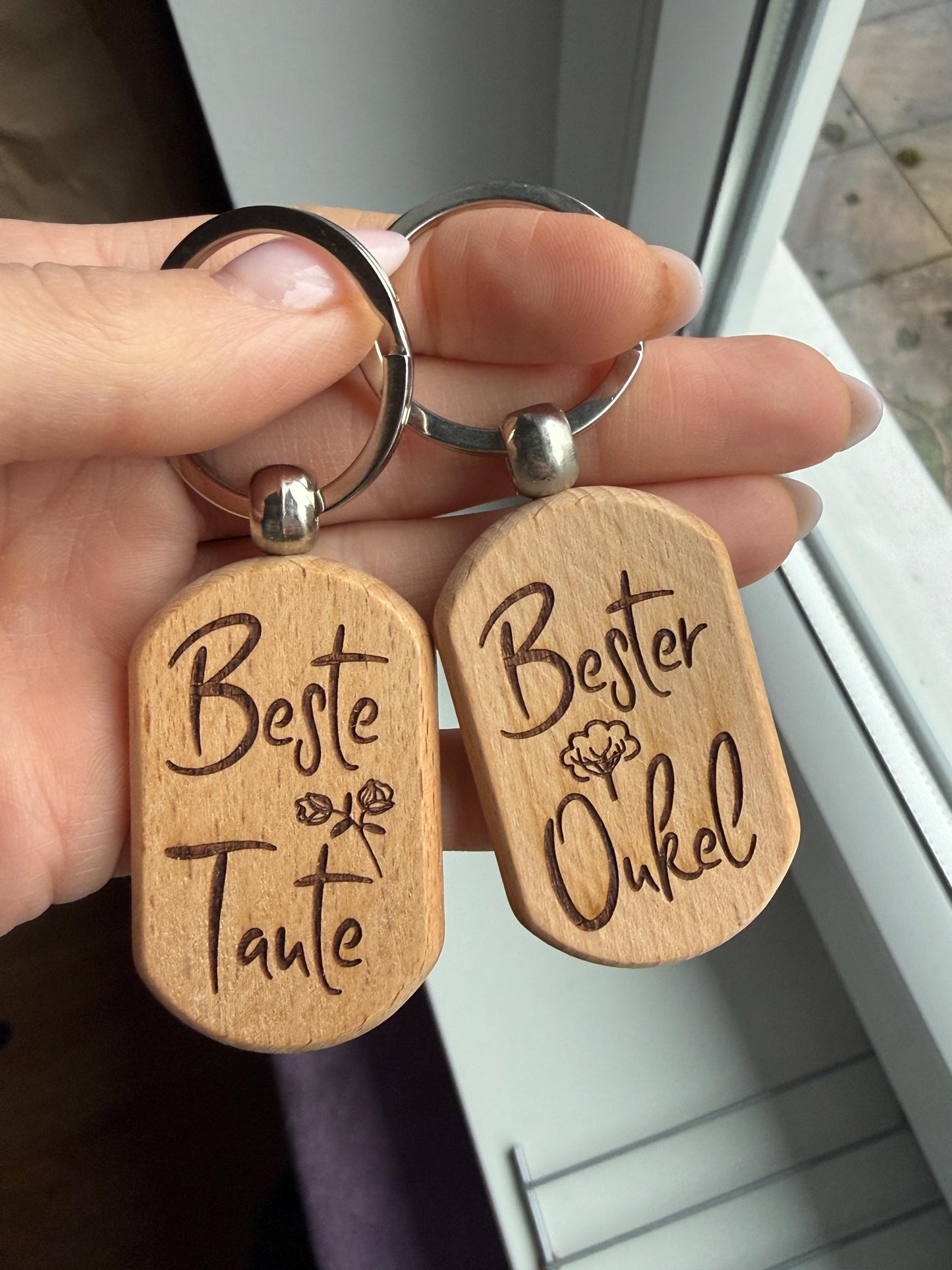 Schlüsselanhänger aus Holz - Beste Tante oder Bester Onkel